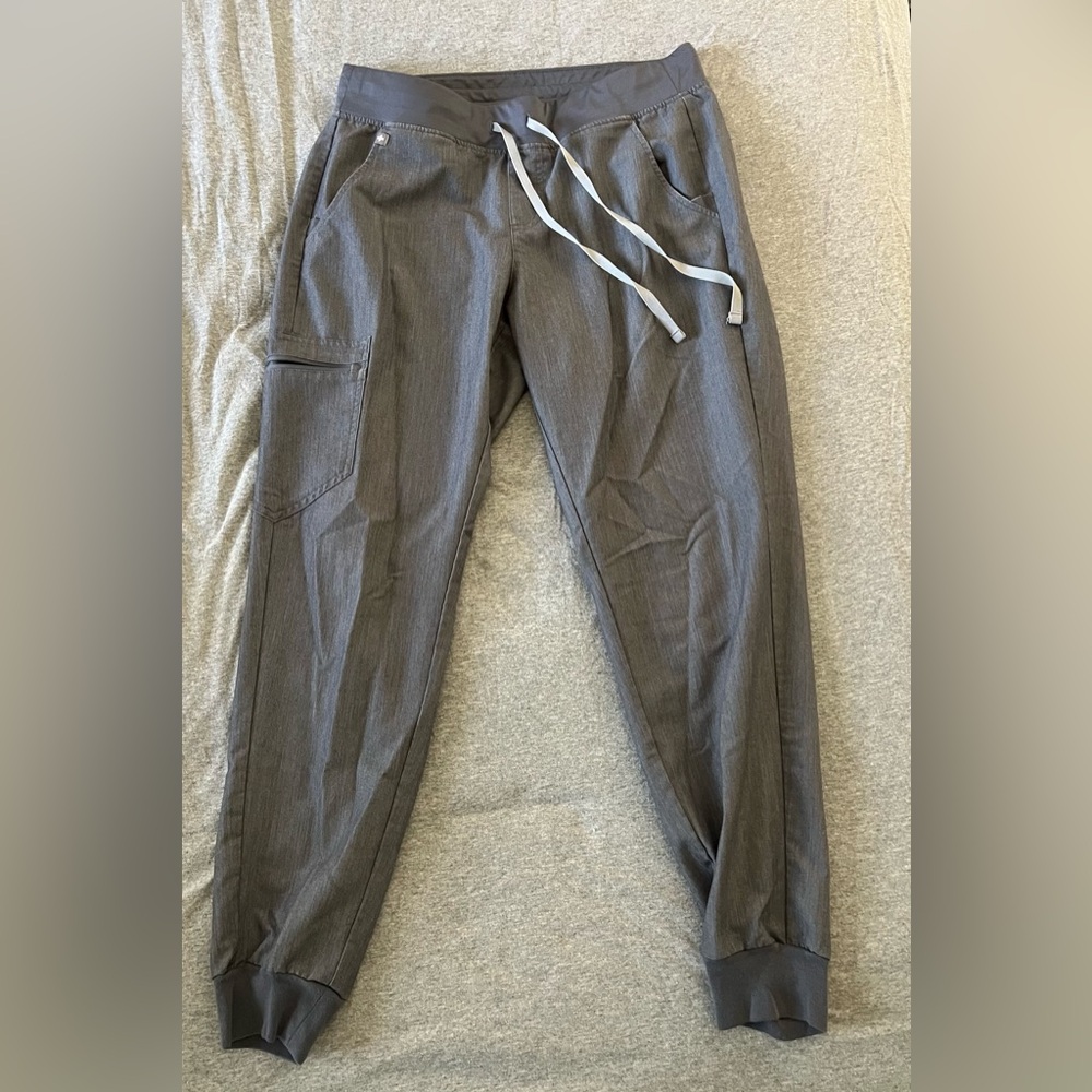 Women’s Figs Zamora Joggers Graphite